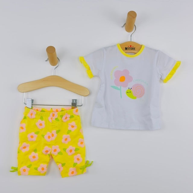 Pastellfarbenes Baby-Mädchen-Outfit